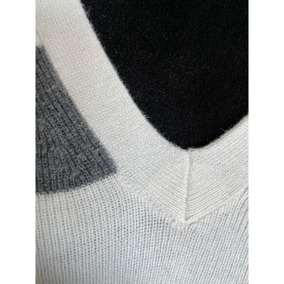 Gap Striped Sweater Pullover V Neck Women's M - Picture 4 of 8